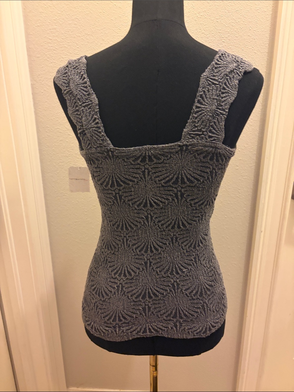 Free People Textured Grey Knit Square Neck Tank Top NWT Size M/L - Picture 3 of 4